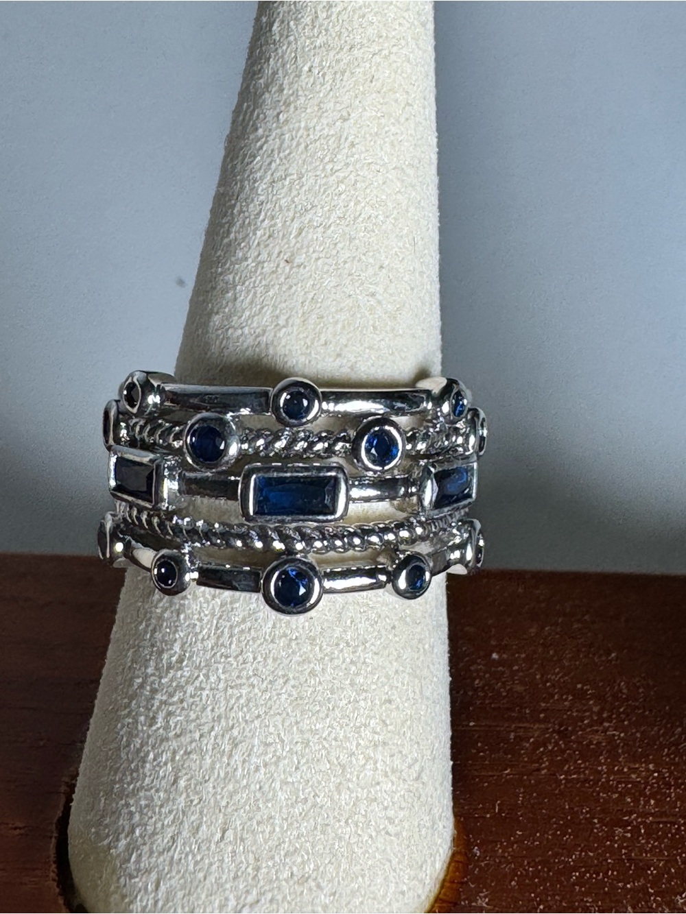 Silver Tone Cable Style Ring Blue Stone Statement Band Sizes 6-10